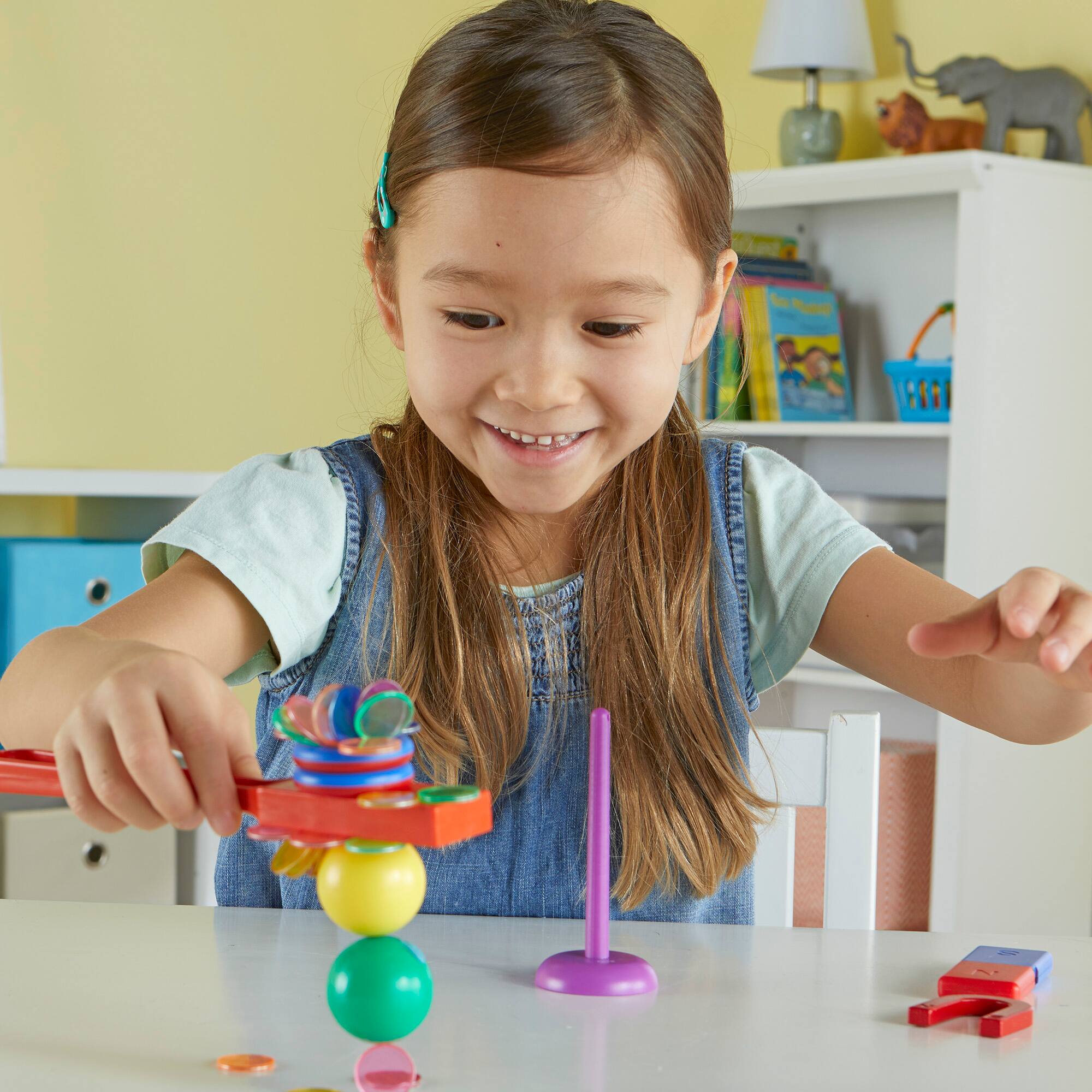 Learning Resources STEM Explorers Magnet Movers